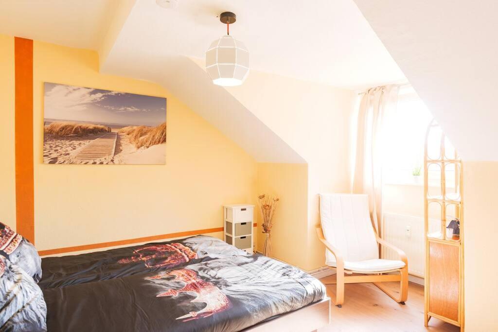 - 3-Bedroom Apartment Luxury: Central & Spacious In Duisburg & Big Tv And Kitchen - Exterior foto